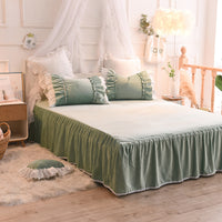 Cute 4-pc bedding set