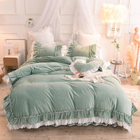 Cute 4-pc bedding set